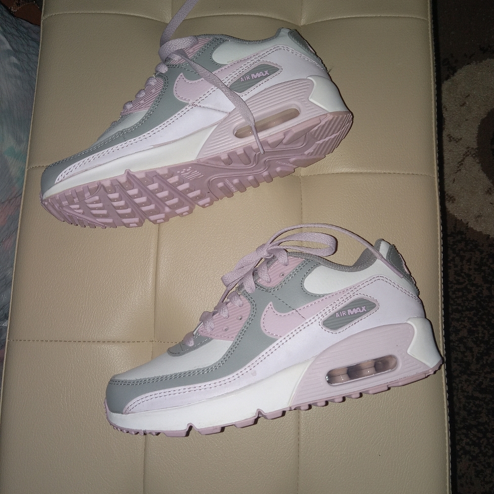Nike excee Air max